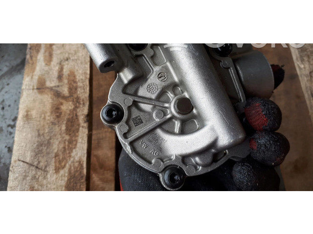 Čerpadlo oleje 06M115103Q   Audi A4 S4 B9 8W   CWGD