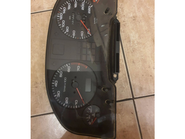 Přístrojová deska  Audi 80 90 B3 1986 893919033DF, 894919059  