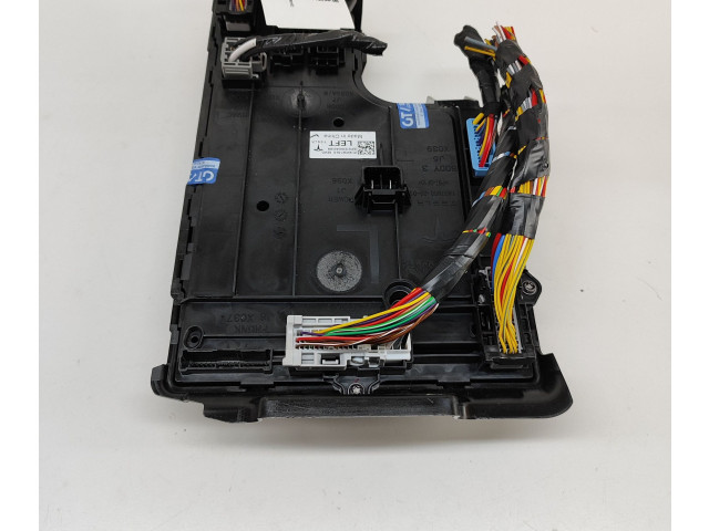 Блок комфорта 149784739D, 149785000D   Tesla Model Y   