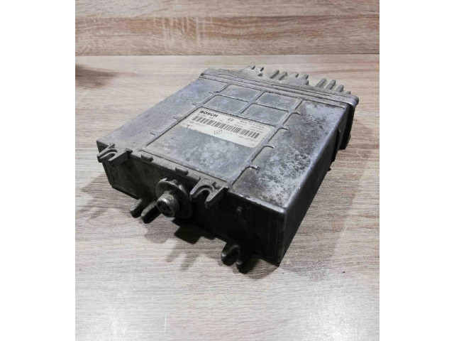 Řídící jednotka 7700108382, 0281001766   Renault Laguna I 1994