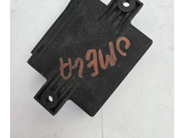 Vstřikovací lišta 90247654, KBA14806   Opel Astra F     