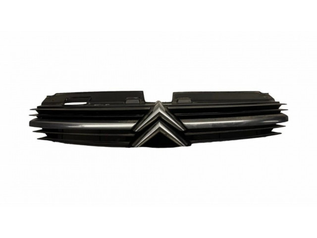 Передняя решётка Citroen C5 2001-2004 года 9636751980, 28857M      