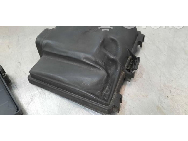 Блок предохранителей  JX6T14D068BD   Ford Focus    