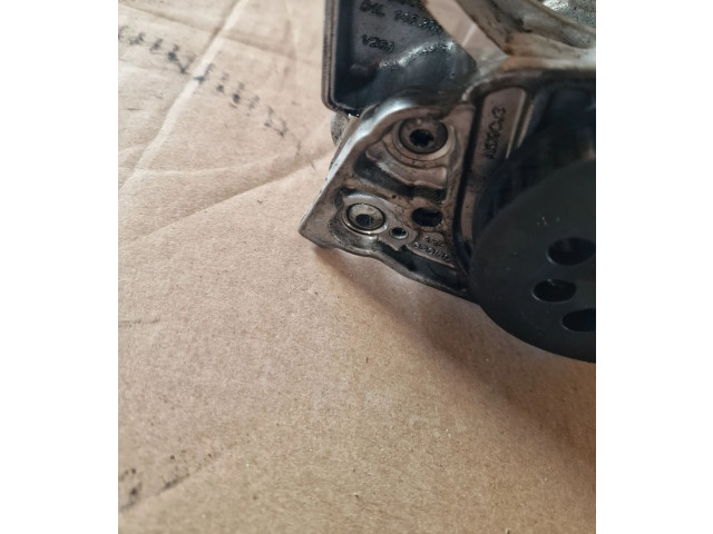 Масляный насос   04L145208AB, 04L145305  Volkswagen Sharan 