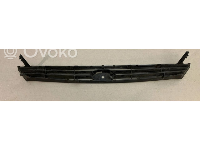 Передняя решётка Ford Focus 1998-2004 года 98AB8200AK, A31042      