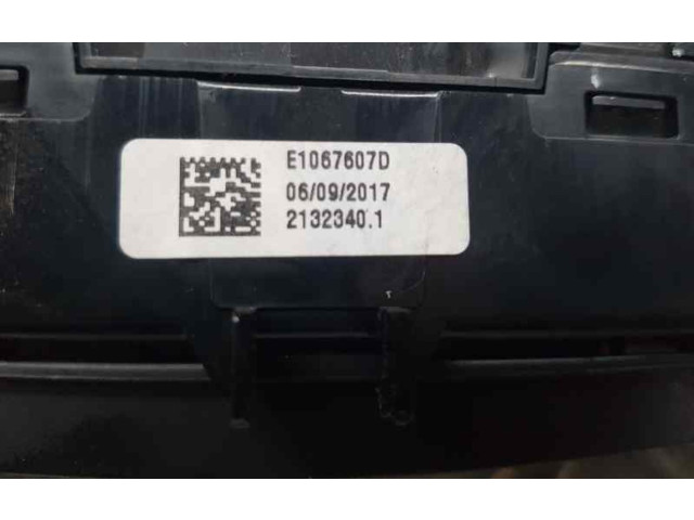 Блок управления климат-контролем E1067607D   Ford Tourneo