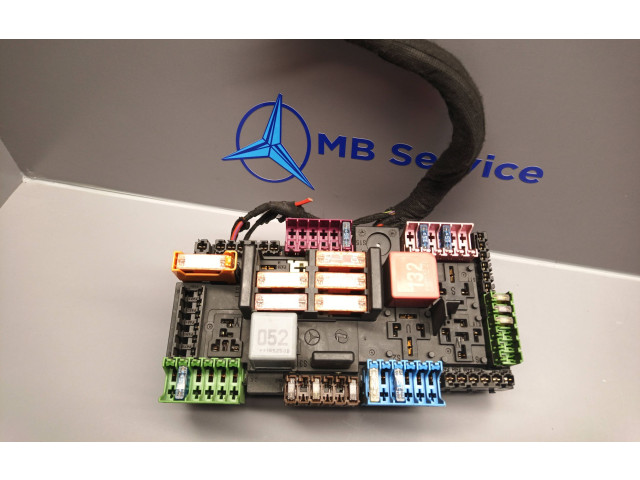   Pojistková skříňka A2139068801, ZGS003Q06   Mercedes-Benz E W213 2019