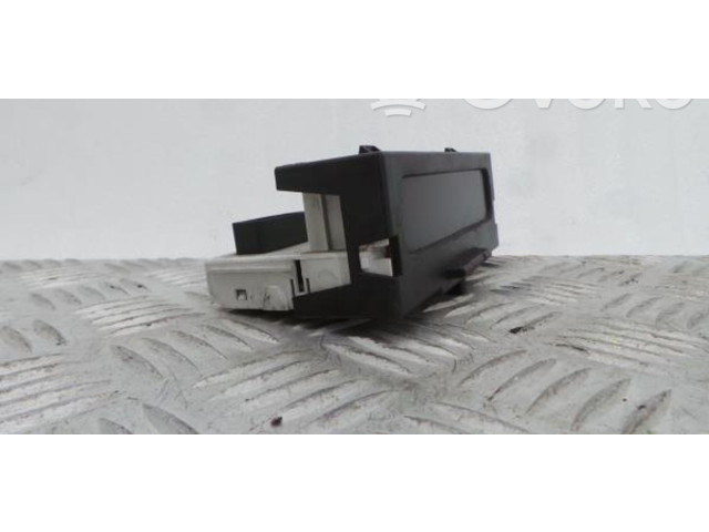 Дисплей    8200350498A, 28078739   Renault Megane II