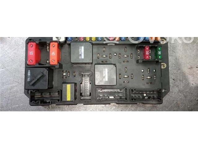   Pojistková skříňka YQE500090, 518958004   Land Rover Range Rover L322 2007