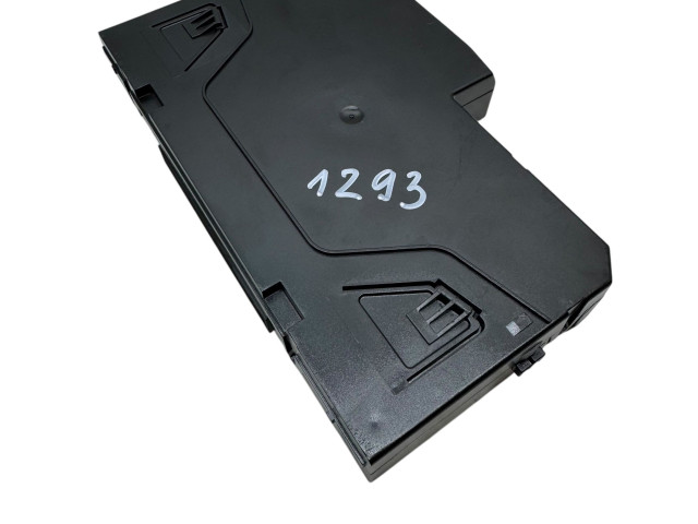 Блок предохранителей 2129000204, 5DK00962036   Mercedes-Benz E W212