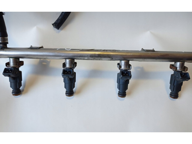 Vstřikovací lišta A1660700495   Mercedes-Benz A W168     