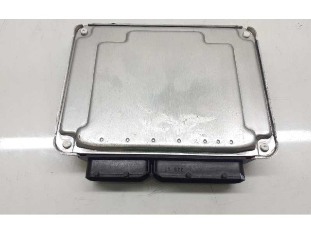Řídící jednotka 038906019KC, 0281011204   Volkswagen Passat Alltrack 2004
