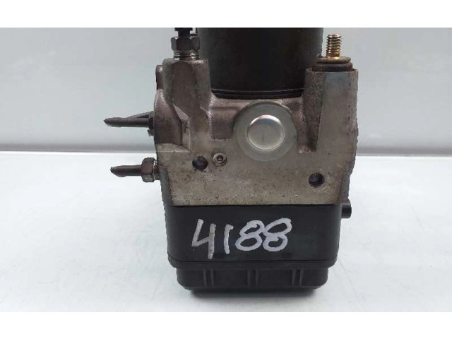Jednotka ABS 4451042070, 1338000010   Toyota RAV 4 (XA10) 2001