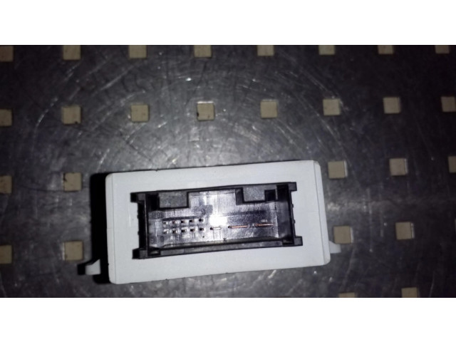 Блок управления 61356934529   BMW X3 E83
