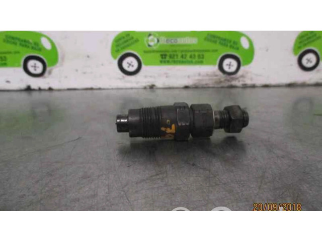 Vstřikovač 002EU03, LUCAS   Hyundai H-100  pro naftový motor 2.5 D 4BH 