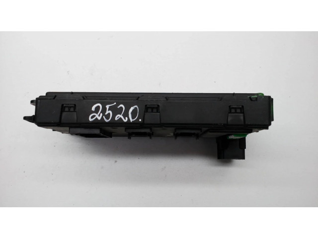   Pojistková skříňka 6135937451001, a2c3045042000   BMW 1 F20 F21 2012