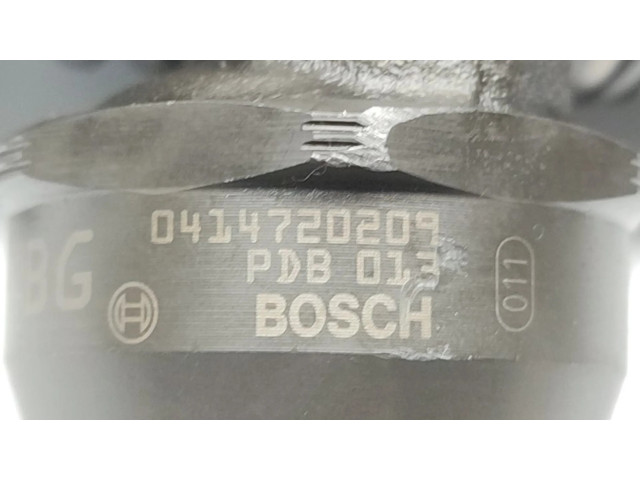 Vstřikovač 038130073AN   Audi A4 S4 B6 8E 8H  pro naftový motor 1.9 AWX 