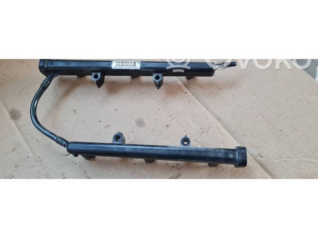 Vstřikovací lišta 05281429AA   Chrysler Pacifica    36RUAE 