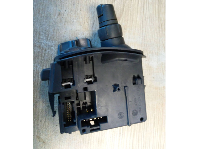 Ручка стеклоочистителей 28474729, NE48249   Renault Kangoo II