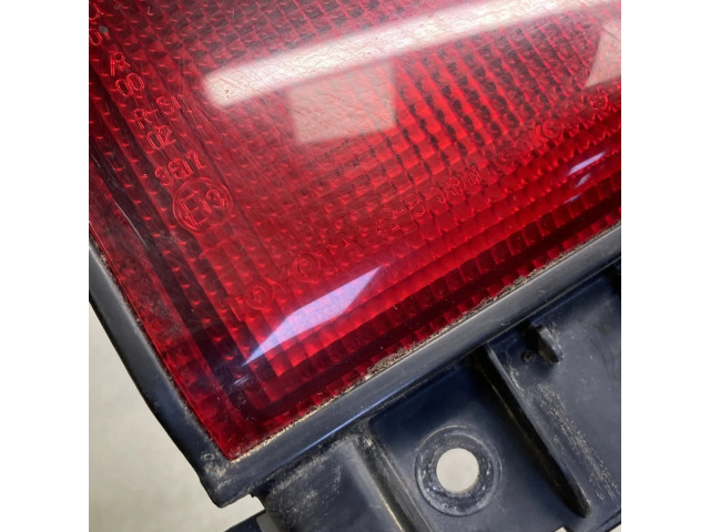 Задний фонарь правый сзади     Toyota RAV 4 (XA10)   1995-2003 года