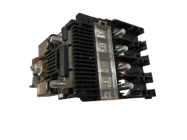 Блок предохранителей  8571A012, 8571A012   Mitsubishi Colt    