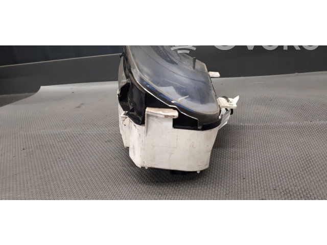 Přístrojová deska  Mazda 121 1990 769118890  
