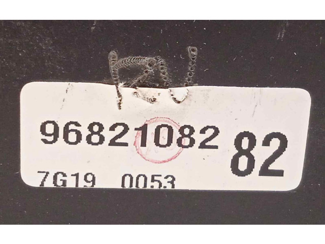 Pojistková skříňka Řídící jednotka BSM 96821082   Chevrolet Captiva 2007