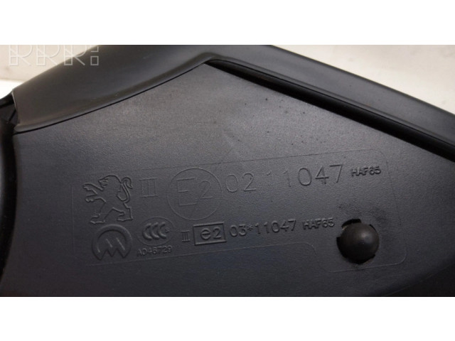 Zpětné zrcátko  Peugeot 208 2015  E20311047, 232673078  