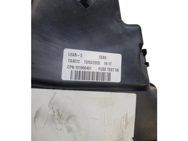   Pojistková skříňka 31398000, 31398001   Volvo XC90 2021