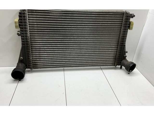 Интеркулер  3C0145805P   Volkswagen Tiguan 