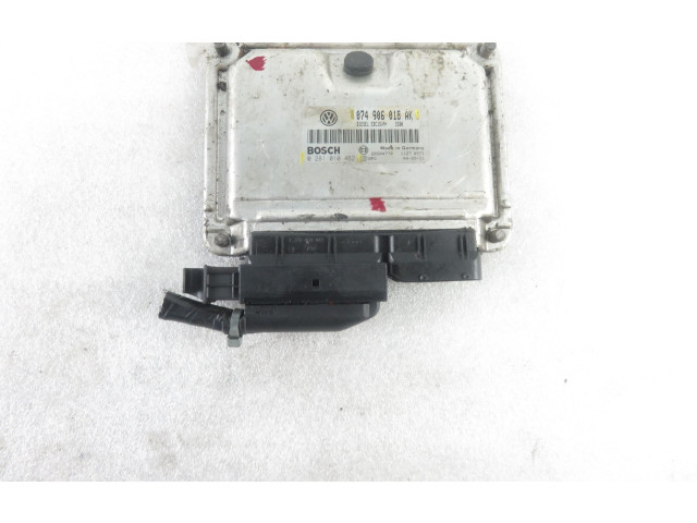 Блок управления двигателя 0281010462, 074906018AK   Volkswagen Transporter - Caravelle T4
