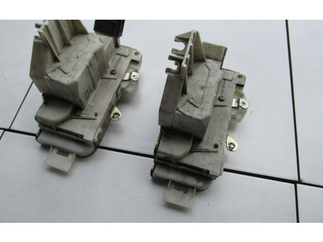 Bagažinės spyna XS41A21812DE    Ford Focus 1998 - 2004 года