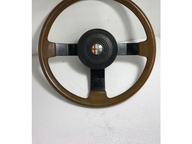 Volant Alfa Romeo 33 1986   