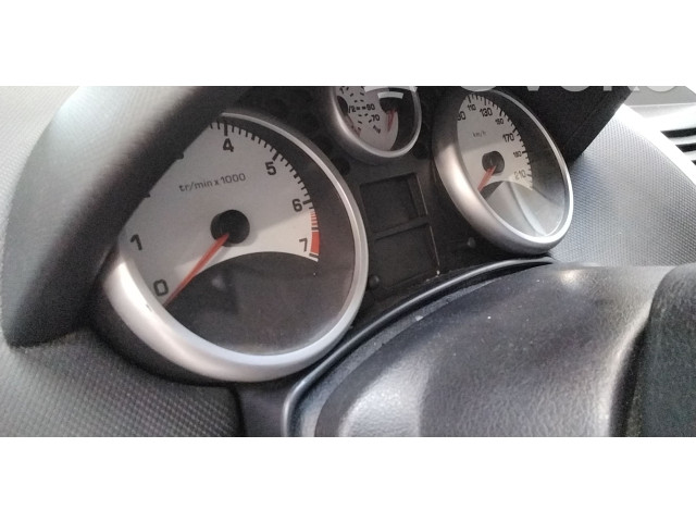 Přístrojová deska  Peugeot 207 2007 610624  