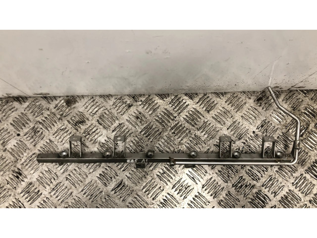Vstřikovací lišta 1438949   BMW Z4 E85 E86  pro benzínový motor 2.5 M54 B25 (256S5) 