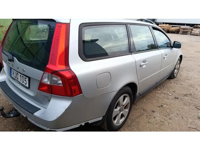 Комплект форсунок 0280158105, 7L5GAB    Volvo V70 для бензинового двигателя B4204S4 2