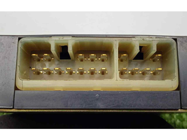 Блок управления 2.CONECTORES   Mitsubishi Galant