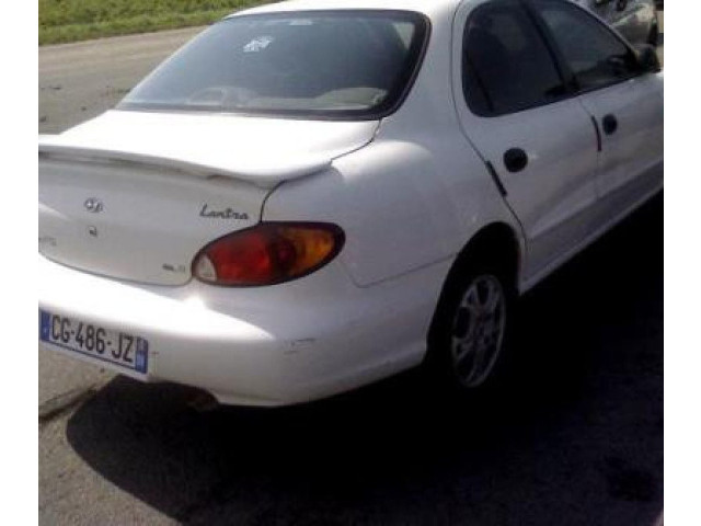 Zpětné zrcátko  Hyundai Lantra II 2000  8760629411  
