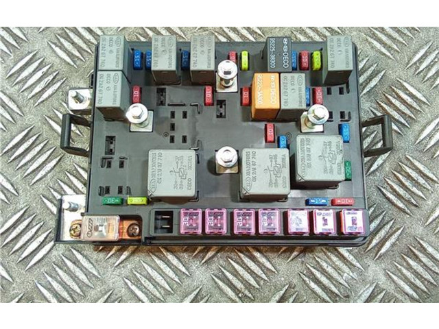Блок предохранителей  919552F071, 919552F071   KIA Cerato    