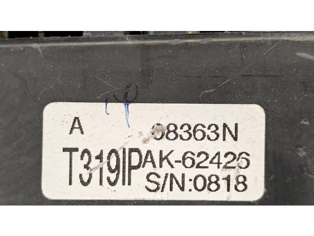 Блок предохранителей AK62426, 8363N   Saturn Vue    