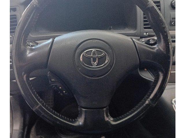 Volant Toyota Corolla Verso E121 2004   