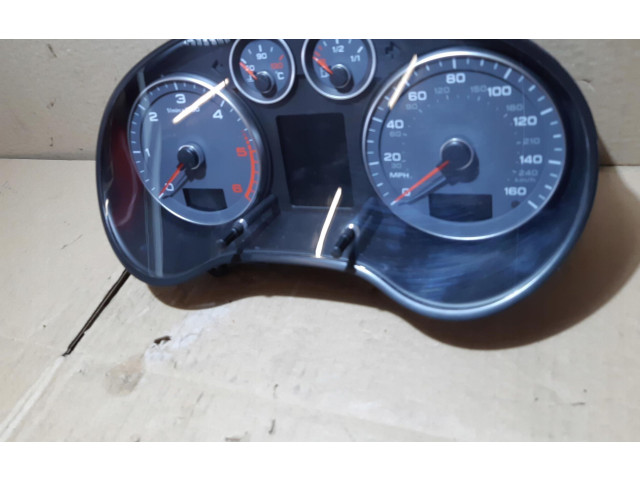 Přístrojová deska  Audi A3 S3 8P 2008   