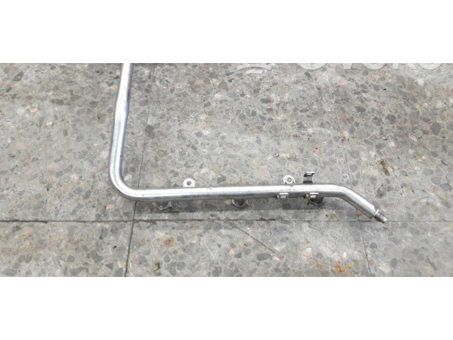 Vstřikovací lišta a1120700095   Mercedes-Benz E W210     