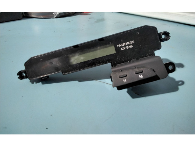 Дисплей    945101K000   Hyundai ix20