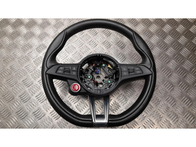 Руль Alfa Romeo Stelvio  2016- года 01561406850      