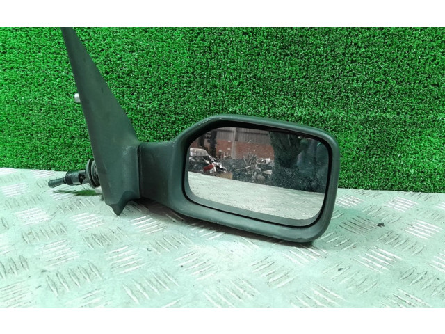 Zpětné zrcátko  Peugeot 106 2001  010112  