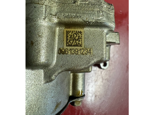 Масляный насос   0961391234  Chrysler Town & Country V 