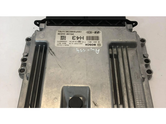 Řídící jednotka 391402A530, 0281031716   Hyundai i40 2015