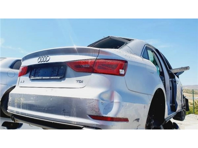 Задний фонарь      Audi A3 S3 8V   2013-2019 года