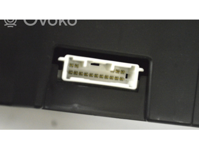 Дисплей    8310848020, 2575100314   Lexus RX 330 - 350 - 400H